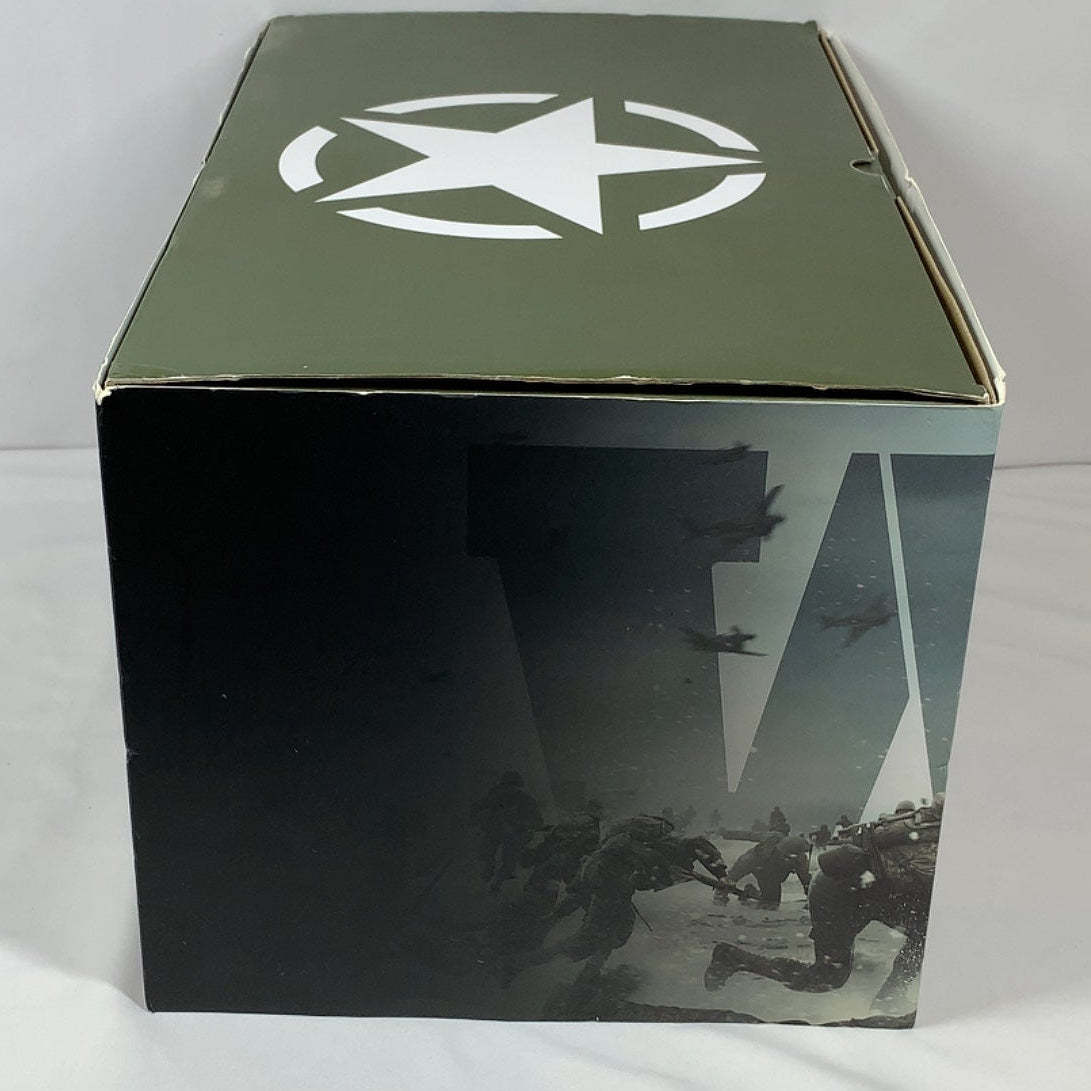 New Call Of Duty: WWII: Valor Edition  (Sony PlayStation 4 PS4, 2017)